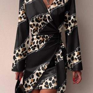 This Trendy Digital Print Chic Gown Long Sleeve Shirt Casual Fashion Maxi Dress Design Made Of High Quality Polyster And Spandex Material. It Is Stretchy