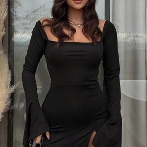 Este invierno las mujeres Sólido Bell Bottom Manga Larga Hendidura Sexy Bodycon Vestido de diseño de alta calidad de poliéster y material de Spandex. Es elástico