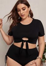 Este Bikini Negro Cuello Redondo Sólido Hollow Out Plus Size Traje de baño está hecho de lycra de buena calidad y tela spandex