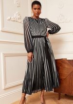 This Women Casual Long Sleeve Printed Maxi Dress Design Made Of High Quality Polyster And Spandex Material. It Is Stretchy