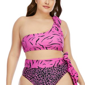 Questo costume da bagno donna rosa TIE-FRONT Slash Neck Printed Plus Size è realizzato in tessuto di lycra e spandex di buona qualità.