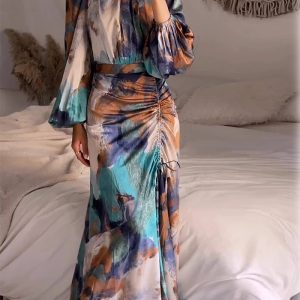 This Women Pleated Long Sleeve Maxi Dress Design Made Of High Quality Polyster And Spandex Material. It Come With Good Stretch And Wearing Comfortable. Women¡¯s Midi Dresses Is Omnipotent And Suit For All Kinds Of Occasions - Daily Wear