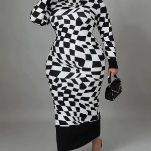 This Women Round Neck Check Print Long Sleeve Dress Made Of Soft And Elastic Fabric. Global Lover Wholesale Plus Size Dresses And Hope Curvy Ladies Find Here a Warm And Exciting Place To Shop Affordable Curvy Dresses Online - Plus Size Casual