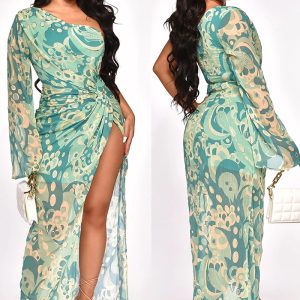 This Women Sexy Printed Irregular One Shoulder Dress Design Made Of High Quality Polyster And Spandex Material. Print Dresses Is More Interesting And Stylish. Print Maxi Dresses Is One Of The Popular Item For Islander Vocations. Women¡¯s Print Dresses At Global Lover Comes With Forever Floral