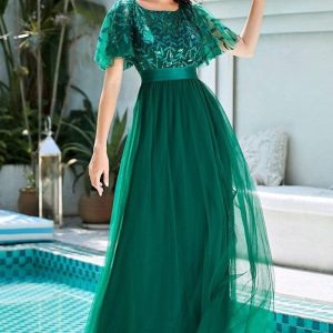 This Women Short Sleeve Lace Patchwork Round Neck Mesh Evening Dress Design Made Of High Level Material