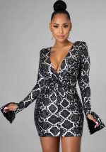 This Women Snakeskin Print v-Neck Bell Bottom Slit Long Sleeve Bodycon Dress Design Made Of High Quality Polyster And Spandex Material. It Come With Good Stretch And Wearing Comfortable And Feeling Freedom. The Tight And Fitted Dress Is The Most Popular Options From Party Girls. Shop Bodycon Dresses At Global Lover And Find Amazing Designs Sequins