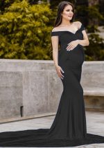 This Women Black V-neck Half Sleeves Floor-Length Maternity Dresses made of soft and comfortable material. It is a must-have item for pregnant women. Global Lover offer newest wholesale maternity dresses and hope pregnant ladies find here a warm and exciting place to shop affordable pregnant dresses - pregnant casual dresses