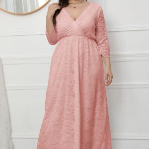 This Women Pink Romantic V-neck Three Quarter Sleeves Solid Lace Maxi Loose Plus Size Dresses made of soft and elastic fabric. Global Lover wholesale plus size dresses and hope curvy ladies find here a warm and exciting place to shop affordable curvy dresses online - plus size casual