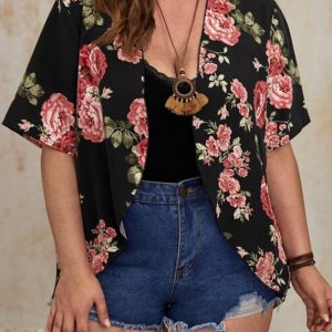 Esta Mujer Impreso Dulce Mangas Cortas Floral Print Plus Size Tops de tela cómoda y elástica. Es al por mayor sexy más tapas de tamaño para las mujeres. Con el aumento gradual de la conciencia feminista