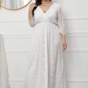 This Women White Romantic V-neck Three Quarter Sleeves Solid Lace Maxi Loose Plus Size Dresses made of soft and elastic fabric. Global Lover wholesale plus size dresses and hope curvy ladies find here a warm and exciting place to shop affordable curvy dresses online - plus size casual