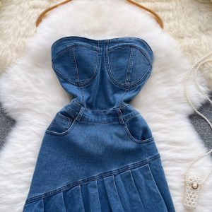 This Women Strapless Summer Denim Dress Design Made Of High Quality Polyster And Spandex Material. It Come With Good Stretch And Wearing Comfortable And Feeling Freedom. The Tight And Fitted Dress Is The Most Popular Options From Party Girls. Shop Bodycon Dresses At Global Lover And Find Amazing Designs Sequins