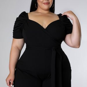 This Women Black Square Collar Short Sleeves Regular Plus Size Jumpsuit design made of high quality polyster and spandex material. It is stretchy