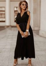 This Women Black V-neck Sleeveless Chiffon Ruffles Casual Dresses design made of high quality polyster and spandex material. It is stretchy