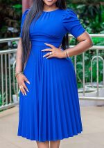 This Women Blue Elegant O-Neck Short Sleeves Solid Midi Pleated Plus Size Dresses made of soft and elastic fabric. Global Lover wholesale plus size dresses and hope curvy ladies find here a warm and exciting place to shop affordable curvy dresses online - plus size casual