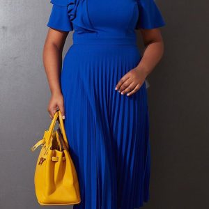 This Women Blue V-neck Short Sleeves Cascading Ruffle Maxi Dresses design made of high quality polyster and spandex material