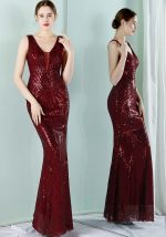 This Women Burgunry V-neck Sleeveless Patchwork Sequined Mermaid Evening Dresses design made of good quality polyster and spandex material