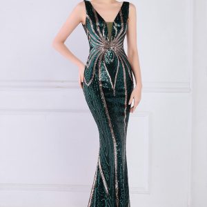 This Women Green V-neck Sleeveless Patchwork Sequined Mermaid Evening Dresses design made of good quality polyster and spandex material