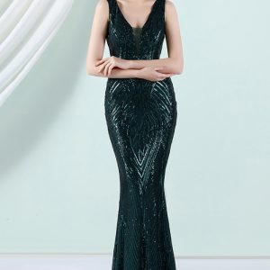 This Women Green V-neck Sleeveless Patchwork Sequined Mermaid Evening Dresses design made of good quality polyster and spandex material