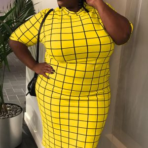 This Women Printed Casual O-Neck Short Sleeves Loose Plus Size Dresses made of soft and elastic fabric. Global Lover wholesale plus size dresses and hope curvy ladies find here a warm and exciting place to shop affordable curvy dresses online - plus size casual