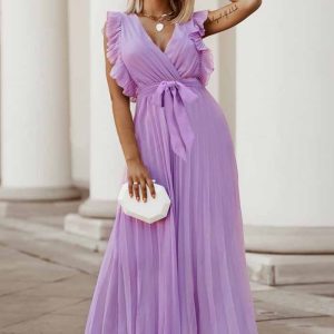 This Women Purple V-neck Sleeveless Chiffon Belted Pleated Casual Dresses design made of high quality polyster and spandex material. It is stretchy