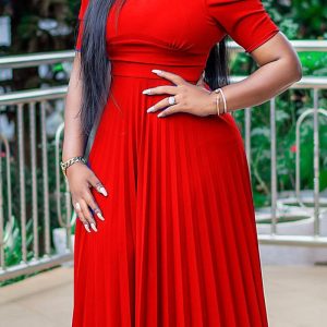 This Women Red Elegant O-Neck Short Sleeves Solid Midi Pleated Plus Size Dresses made of soft and elastic fabric. Global Lover wholesale plus size dresses and hope curvy ladies find here a warm and exciting place to shop affordable curvy dresses online - plus size casual