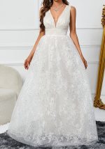 This Women Wedding Mesh Skirt Sexy Lace Embroidered Bridal Bridesmaid Evening Dress Design Made Of High Level Material