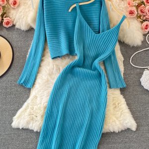 This Women Retro Chic Knittingv Collar Top And Bodycon Dress Two-Piece Set Combine The Warm And Fashion. It Is a Must-Have Item For This Winter. Sweater Dresses For Women At Global Lover Comes For Different Occasions - Daily Life