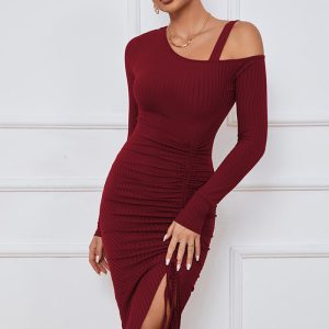 This Women Slit Off-Shoulder Long-Sleeved Sexy Dress Design Made Of High Quality Polyster And Spandex Material. It Come With Good Stretch And Wearing Comfortable And Feeling Freedom. The Tight And Fitted Dress Is The Most Popular Options From Party Girls. Shop Bodycon Dresses At Global Lover And Find Amazing Designs Sequins