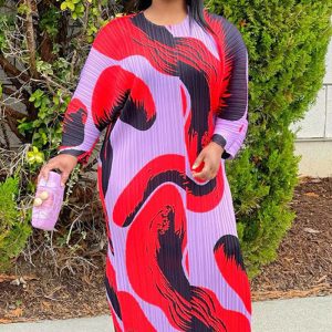 This Women's Round Neck Bat Sleeves Print Pleated Maxi Dress Design Made Of High Quality Polyster And Spandex Material