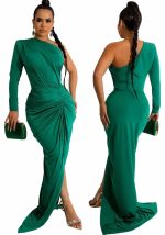 This Women's Fall Slash Shoulder Pleated Solid Dress Long Dress Design Made Of Good Quality Polyster And Spandex Material