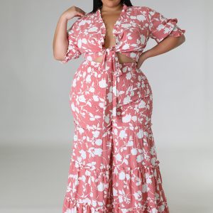 This Women's Lace-Up Printed Two-Piece Suit Wide Leg Pants Plus Size Design And Made Of Comfortable And Elastic Fabric. Wholesale Plus Size Two Piece Sets Is a Must-Have Item For Curvy Ladies. Two Piece Sets Can Either Be Worn Together Or Individually