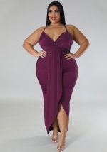 This Women's Plus Size Solid Strap Sleeveless v-Neck Long Dress Made Of Soft And Elastic Fabric. Global Lover Wholesale Plus Size Dresses And Hope Curvy Ladies Find Here a Warm And Exciting Place To Shop Affordable Curvy Dresses Online - Plus Size Casual