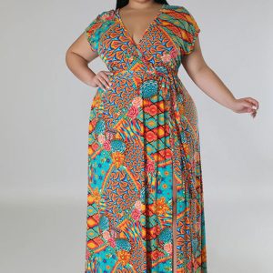 This Women's Summer Bohemian v Neck Short Sleeve Slit Plus Size Dress Made Of Soft And Elastic Fabric. Global Lover Wholesale Plus Size Dresses And Hope Curvy Ladies Find Here a Warm And Exciting Place To Shop Affordable Curvy Dresses Online - Plus Size Casual