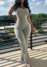 Diese Frauen Frühling und Sommer Mode drucken Hosenträger Jumpsuit Design aus hochwertigem Polyster und Spandex Material. Es ist dehnbar