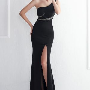 This Diamonds Long One-Shoulder Banquet Slim-Fit Fishtail Wedding Exhibition Dress Design Made Of Good Quality Polyster And Spandex Material