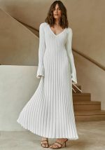 This Knitting Dress Casual Slim Waist v-Neck Wide Ribbed Slim Fit Long Dress Combine The Warm And Fashion. It Is a Must-Have Item For This Winter. Sweater Dresses For Women At Global Lover Comes For Different Occasions - Daily Life