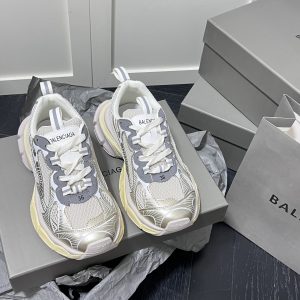 BALENCIAGA Balenciaga dad shoes   latest ✨ retro casual sneakers   series launched to explore the concept of originality and appropriation in the fashion industry