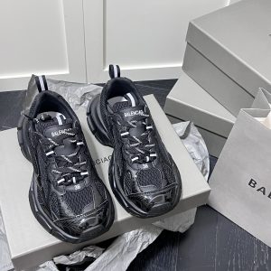 BALENCIAGA Balenciaga dad shoes   latest ✨ retro casual sneakers   series launched to explore the concept of originality and appropriation in the fashion industry