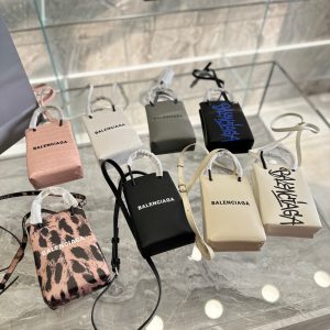 Balenciaga mobile phone bag p