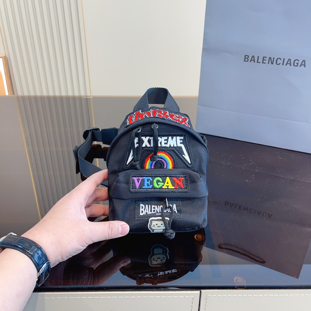 Mini mochila bordada Balenciaga