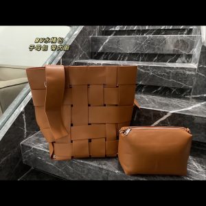 Replica della borsa Bottega Veneta