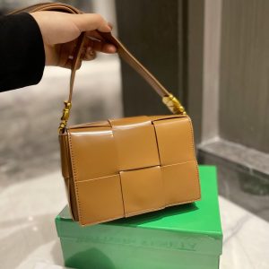 Réplique du sac Bottega Veneta