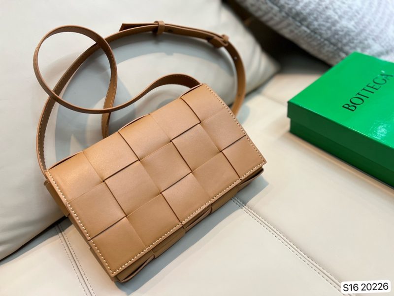 Réplique du sac Bottega Veneta