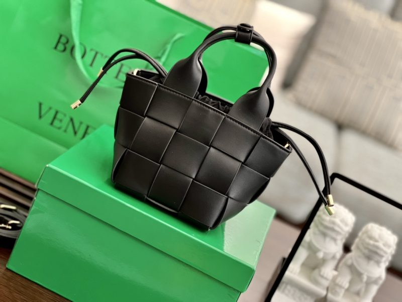 Réplique du sac Bottega Veneta