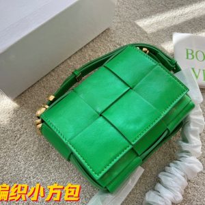 Réplique du sac Bottega Veneta