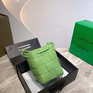 Réplique du sac Bottega Veneta