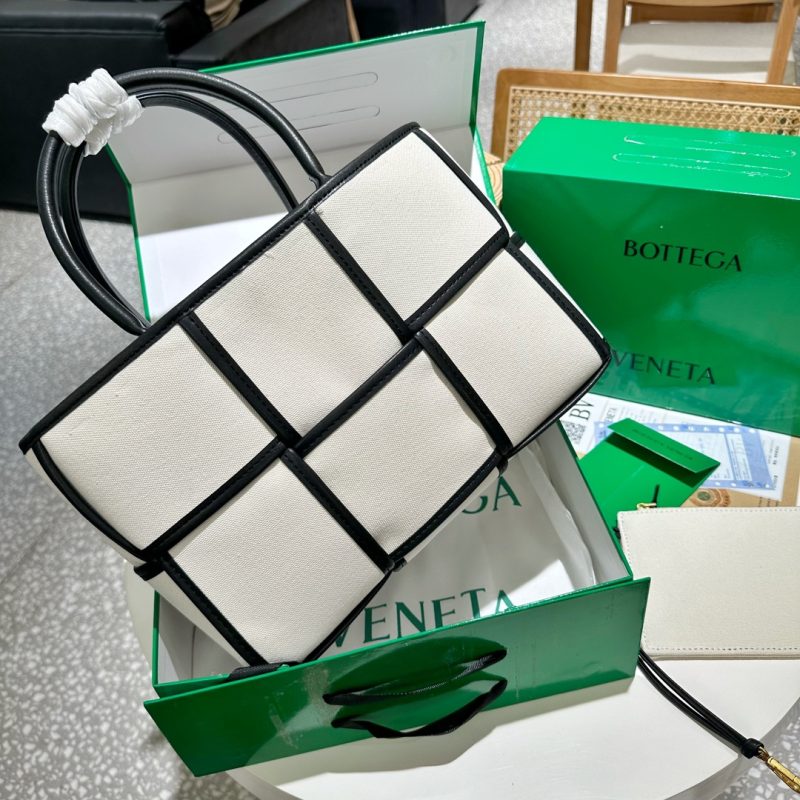 Replica della borsa Bottega Veneta