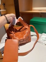 Réplique du sac Bottega Veneta