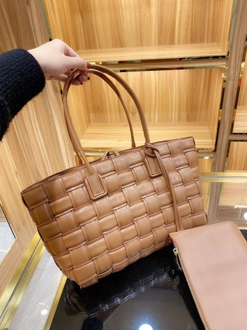 Réplique du sac Bottega Veneta