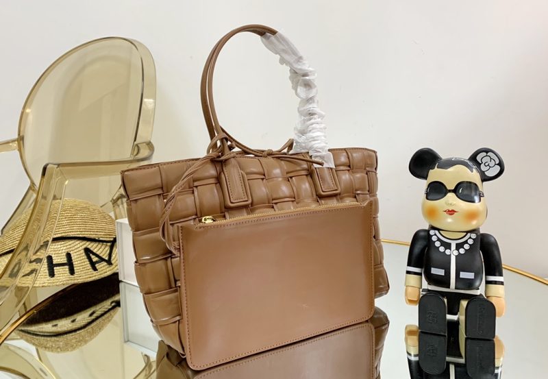 Réplique du sac Bottega Veneta